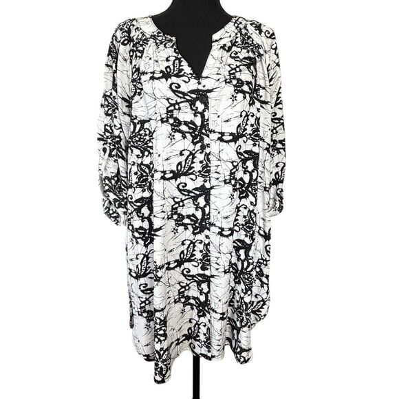 NEW Soft Surroundings Black And White Tunic Top Shirt Roll Tab Sleeves - Picture 1 of 10